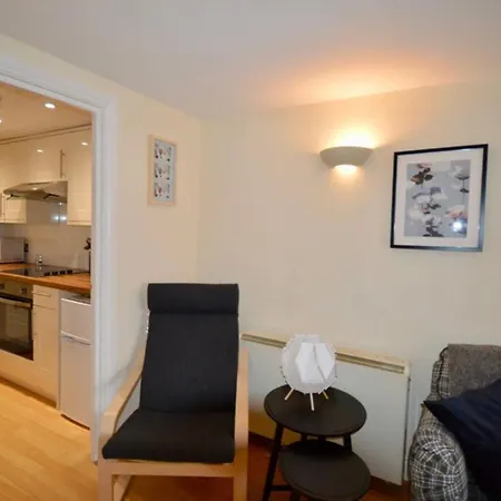Cosy 2 Bedroom * Бристоль